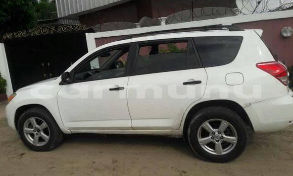 Buy Used Toyota RAV4 White Car in Brazzaville in Municipality of Brazzaville Buy Used Toyota RAV4 White Car in Brazzaville in Municipality of Brazzaville