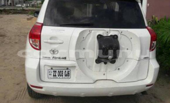 Buy Used Toyota RAV4 White Car in Brazzaville in Municipality of Brazzaville Buy Used Toyota RAV4 White Car in Brazzaville in Municipality of Brazzaville