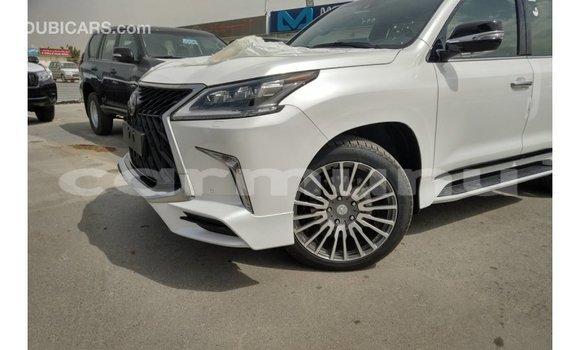 Acheter Import Voiture Lexus LX Blanc à Import - Dubai, Région de la Bouenza Acheter Import Voiture Lexus LX Blanc à Import - Dubai, Région de la Bouenza