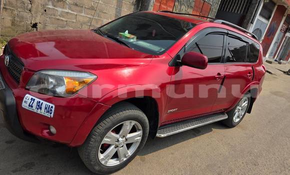 Acheter Occasion Voiture Toyota RAV4 Rouge à Brazzaville, Commune de Brazzaville Acheter Occasion Voiture Toyota RAV4 Rouge à Brazzaville, Commune de Brazzaville