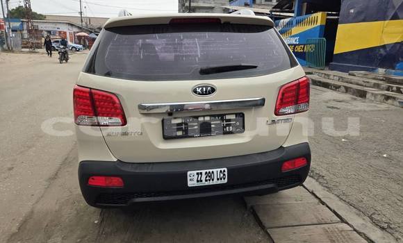 Acheter Occasion Voiture Kia Sorento Blanc à Brazzaville, Commune de Brazzaville Acheter Occasion Voiture Kia Sorento Blanc à Brazzaville, Commune de Brazzaville