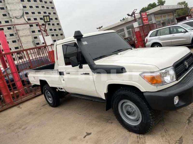 Big with watermark toyota 2000gt commune de brazzaville brazzaville 8687