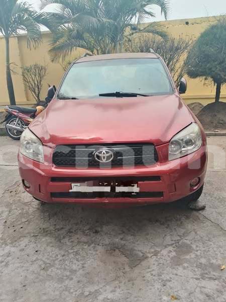 Big with watermark toyota rav4 region du kouilou pointe noire 8689