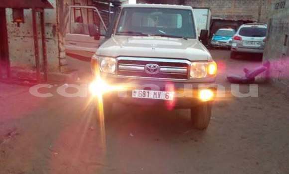 Buy Used Toyota RAV4 Other Car in Black Point in Kouilou region Buy Used Toyota RAV4 Other Car in Black Point in Kouilou region