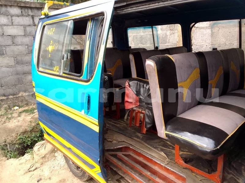 Big with watermark toyota hilux region du kouilou pointe noire 8715