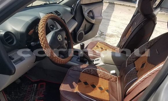 Buy Used Toyota RAV4 Silver Car in Brazzaville in Municipality of Brazzaville Buy Used Toyota RAV4 Silver Car in Brazzaville in Municipality of Brazzaville