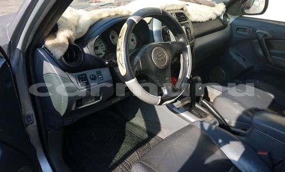 Buy Used Toyota RAV4 Silver Car in Brazzaville in Municipality of Brazzaville Buy Used Toyota RAV4 Silver Car in Brazzaville in Municipality of Brazzaville