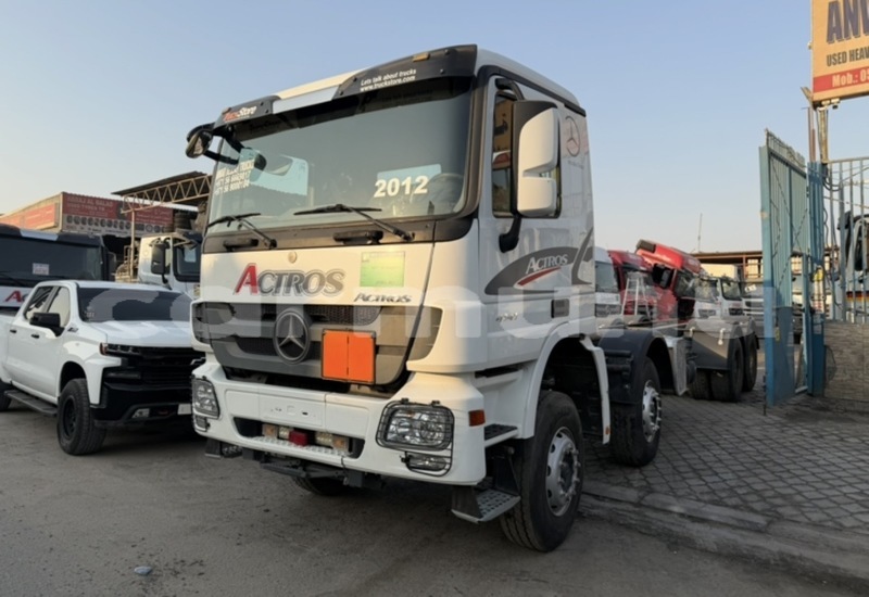 Big with watermark mercedes benz truck region de la bouenza import dubai 8882