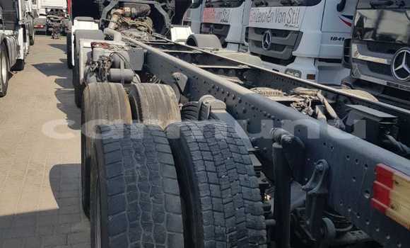 Buy Used Mercedes‒Benz Truck White Truck in Import - Dubai in Region of Bouenza Buy Used Mercedes‒Benz Truck White Truck in Import - Dubai in Region of Bouenza