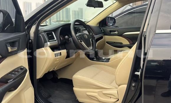 Acheter Occasion Voiture Toyota Highlander Noir à Brazzaville, Commune de Brazzaville Acheter Occasion Voiture Toyota Highlander Noir à Brazzaville, Commune de Brazzaville