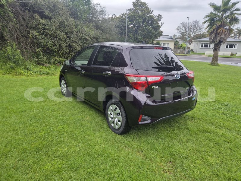Big with watermark toyota vitz commune de brazzaville brazzaville 8908