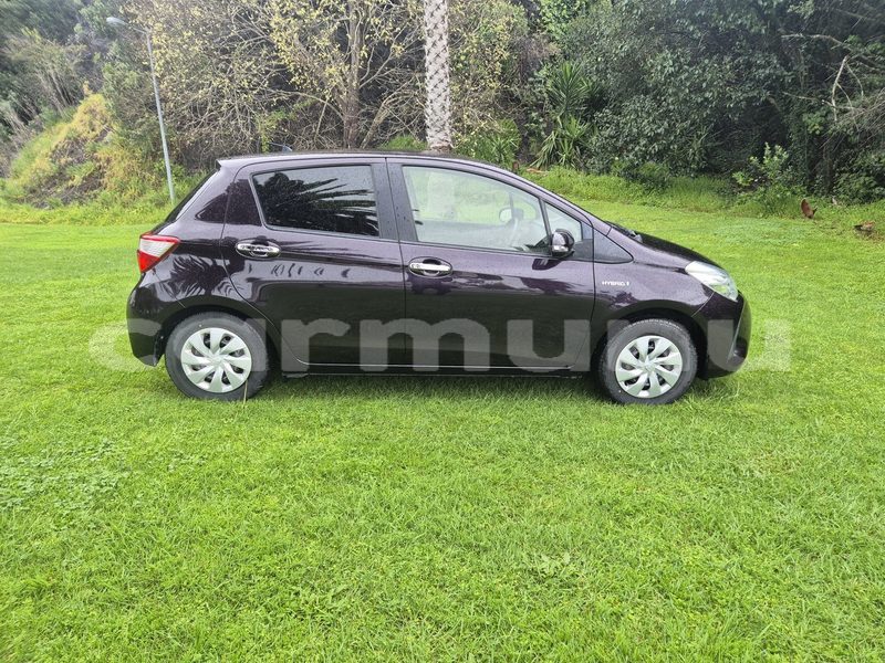 Big with watermark toyota vitz commune de brazzaville brazzaville 8908