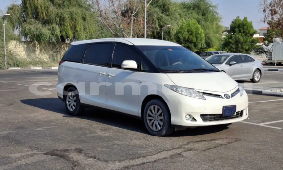 Acheter Occasion Voiture Toyota Previa Blanc à Brazzaville, Commune de Brazzaville Acheter Occasion Voiture Toyota Previa Blanc à Brazzaville, Commune de Brazzaville