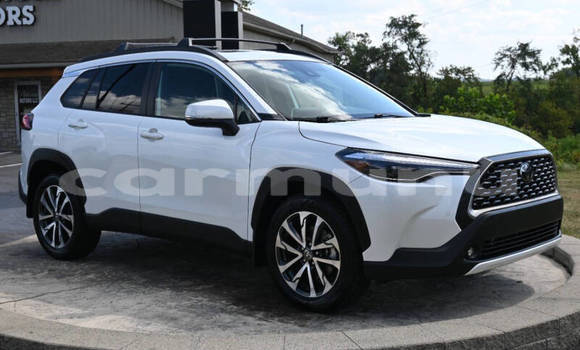 Acheter Occasion Voiture Toyota Corolla Cross Blanc à Brazzaville, Commune de Brazzaville Acheter Occasion Voiture Toyota Corolla Cross Blanc à Brazzaville, Commune de Brazzaville