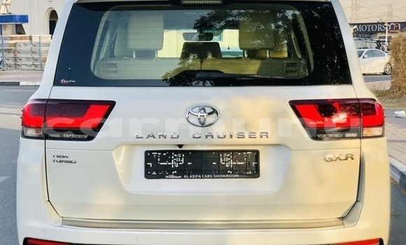 Buy Used Toyota Land Cruiser White Car in Brazzaville in Municipality of Brazzaville Buy Used Toyota Land Cruiser White Car in Brazzaville in Municipality of Brazzaville