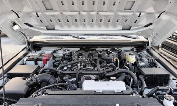 Buy New Toyota Prado White Car in Black Point in Kouilou region Buy New Toyota Prado White Car in Black Point in Kouilou region