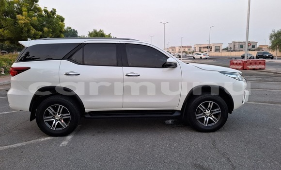 Acheter Occasion Voiture Toyota Fortuner Blanc à Brazzaville, Commune de Brazzaville Acheter Occasion Voiture Toyota Fortuner Blanc à Brazzaville, Commune de Brazzaville