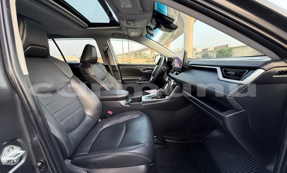 Buy Used Toyota RAV4 Silver Car in Black Point in Kouilou region Buy Used Toyota RAV4 Silver Car in Black Point in Kouilou region