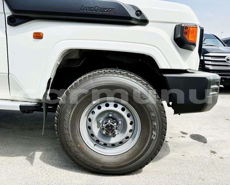 Big with watermark toyota land cruiser region du kouilou pointe noire 8938