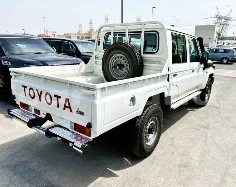 Big with watermark toyota land cruiser region du kouilou pointe noire 8938