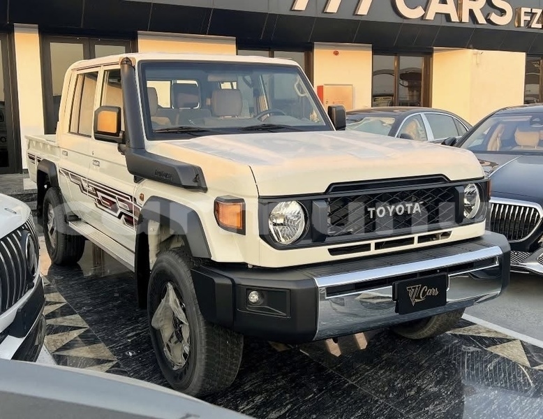 Big with watermark toyota pickup region du kouilou pointe noire 8939