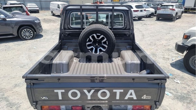 Big with watermark toyota pickup region du kouilou pointe noire 8939