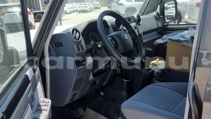 Big with watermark toyota pickup region du kouilou pointe noire 8939