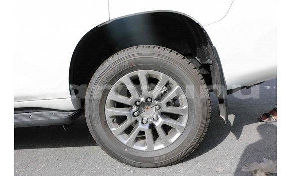 Buy Import Toyota Prado White Car in Import - Dubai in Region of Bouenza Buy Import Toyota Prado White Car in Import - Dubai in Region of Bouenza