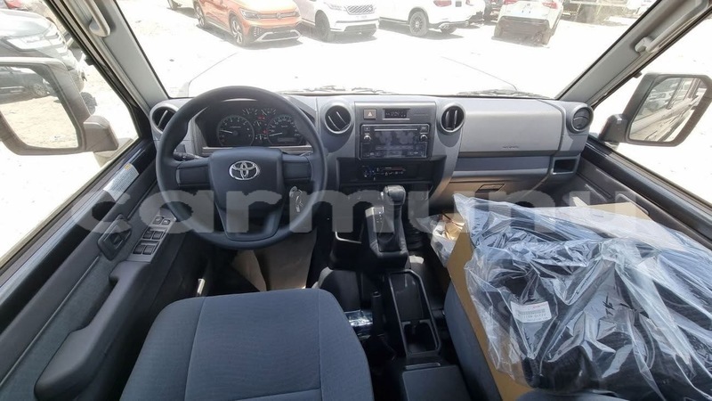 Big with watermark toyota pickup region du kouilou pointe noire 8939