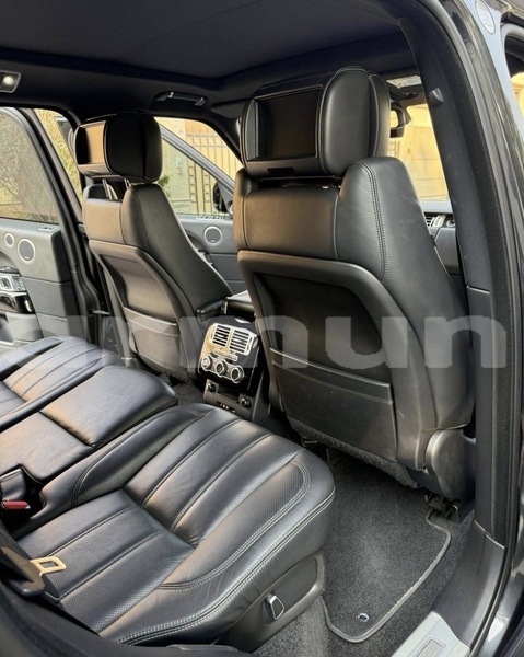 Big with watermark land rover range rover vogue region du kouilou pointe noire 8941