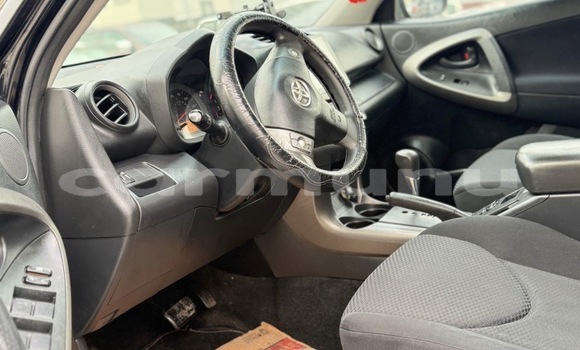 Acheter Occasion Voiture Toyota RAV4 Noir à Brazzaville, Commune de Brazzaville Acheter Occasion Voiture Toyota RAV4 Noir à Brazzaville, Commune de Brazzaville