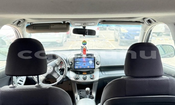 Acheter Occasion Voiture Toyota RAV4 Noir à Brazzaville, Commune de Brazzaville Acheter Occasion Voiture Toyota RAV4 Noir à Brazzaville, Commune de Brazzaville