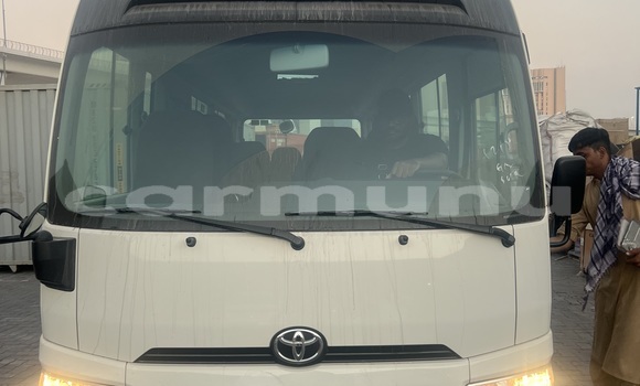 Acheter Neuf Voiture Toyota Coaster Blanc à Brazzaville, Commune de Brazzaville Acheter Neuf Voiture Toyota Coaster Blanc à Brazzaville, Commune de Brazzaville
