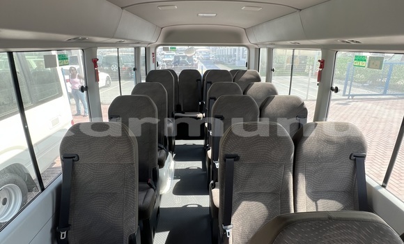 Acheter Neuf Voiture Toyota Coaster Blanc à Brazzaville, Commune de Brazzaville Acheter Neuf Voiture Toyota Coaster Blanc à Brazzaville, Commune de Brazzaville