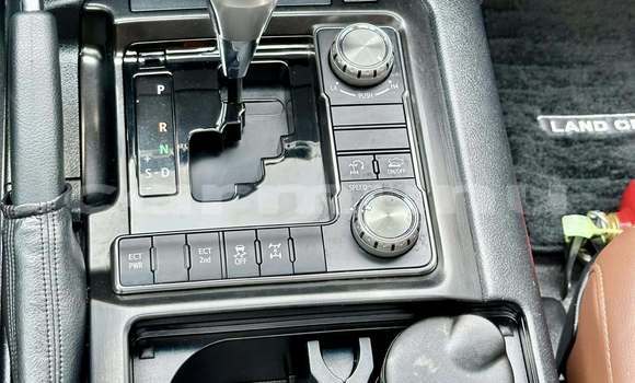 Acheter Occasion Voiture Toyota Land Cruiser Blanc à Djambala, Plateaux Acheter Occasion Voiture Toyota Land Cruiser Blanc à Djambala, Plateaux