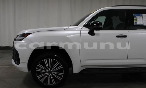 Acheter Occasion Voiture Lexus LX Blanc à Kinkala, Pool Acheter Occasion Voiture Lexus LX Blanc à Kinkala, Pool