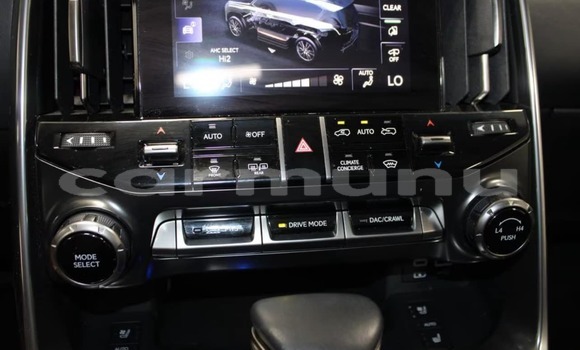 Acheter Occasion Voiture Lexus LX Blanc à Kinkala, Pool Acheter Occasion Voiture Lexus LX Blanc à Kinkala, Pool