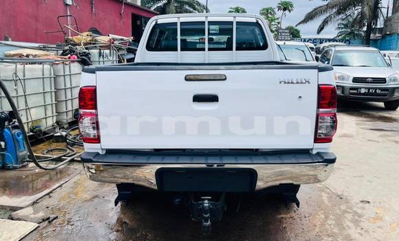 Acheter Occasion Voiture Toyota Hiluxe VIGO Blanc à Brazzaville, Commune de Brazzaville Acheter Occasion Voiture Toyota Hiluxe VIGO Blanc à Brazzaville, Commune de Brazzaville