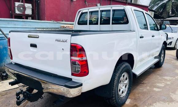 Acheter Occasion Voiture Toyota Hiluxe VIGO Blanc à Brazzaville, Commune de Brazzaville Acheter Occasion Voiture Toyota Hiluxe VIGO Blanc à Brazzaville, Commune de Brazzaville