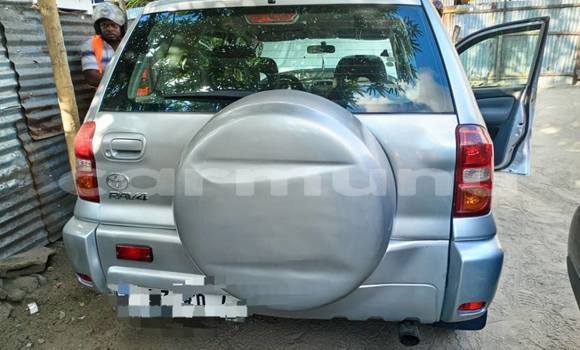 Acheter Occasion Voiture Toyota RAV4 Gris à Brazzaville, Commune de Brazzaville Acheter Occasion Voiture Toyota RAV4 Gris à Brazzaville, Commune de Brazzaville