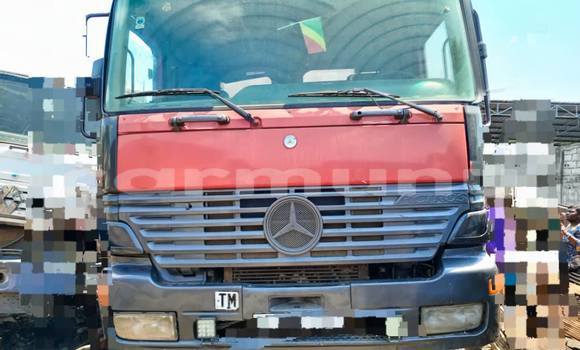 Acheter Occasion Utilitaire Mercedes‒Benz 1520 Rouge à Brazzaville, Commune de Brazzaville