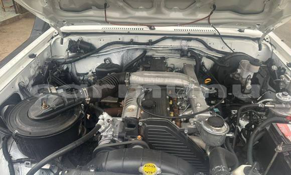 Acheter Occasion Voiture Toyota Land Cruiser Blanc à Brazzaville, Commune de Brazzaville Acheter Occasion Voiture Toyota Land Cruiser Blanc à Brazzaville, Commune de Brazzaville