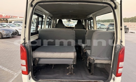 Acheter Occasion Voiture Toyota Hiace Blanc à Brazzaville, Commune de Brazzaville Acheter Occasion Voiture Toyota Hiace Blanc à Brazzaville, Commune de Brazzaville