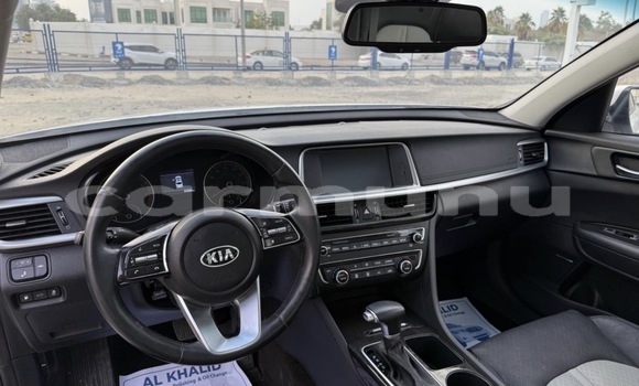 Acheter Occasion Voiture Kia K5 Blanc à Brazzaville, Commune de Brazzaville Acheter Occasion Voiture Kia K5 Blanc à Brazzaville, Commune de Brazzaville