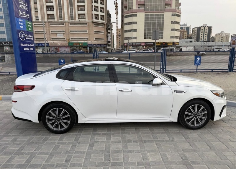 Big with watermark kia k5 commune de brazzaville brazzaville 8990