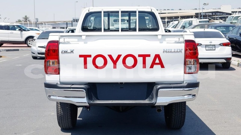 Big with watermark toyota hilux region du kouilou pointe noire 8991