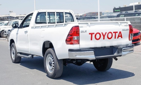 Acheter Occasion Voiture Toyota Hilux Blanc à Pointe–Noire, Région du Kouilou Acheter Occasion Voiture Toyota Hilux Blanc à Pointe–Noire, Région du Kouilou