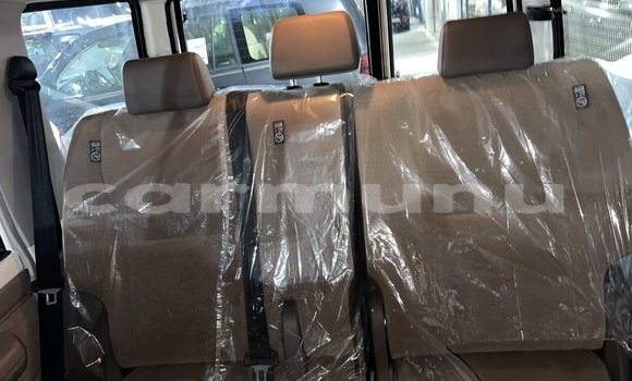 Acheter Neuf Voiture Toyota Land Cruiser Blanc à Brazzaville, Commune de Brazzaville Acheter Neuf Voiture Toyota Land Cruiser Blanc à Brazzaville, Commune de Brazzaville