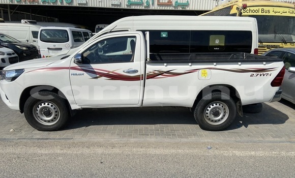 Acheter Occasion Voiture Toyota Hilux Blanc à Brazzaville, Commune de Brazzaville Acheter Occasion Voiture Toyota Hilux Blanc à Brazzaville, Commune de Brazzaville