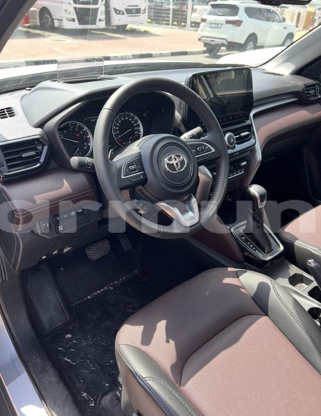 Big with watermark toyota urban cruiser commune de brazzaville brazzaville 8994